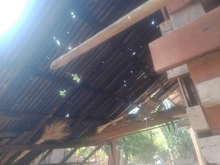 sueliqing's tweet photo. The residents from Kawnwe village, Kawkareik tsp had to displace in fear as SAC terrorists arbitrarily shelled artilleries into the village in the clashes with PDF yesterday. #Australia_StopEngagingWithTerrorists #Dec24Coup #WhatsHappeningInMyanmar https://t.co/js6ZxAj8kj