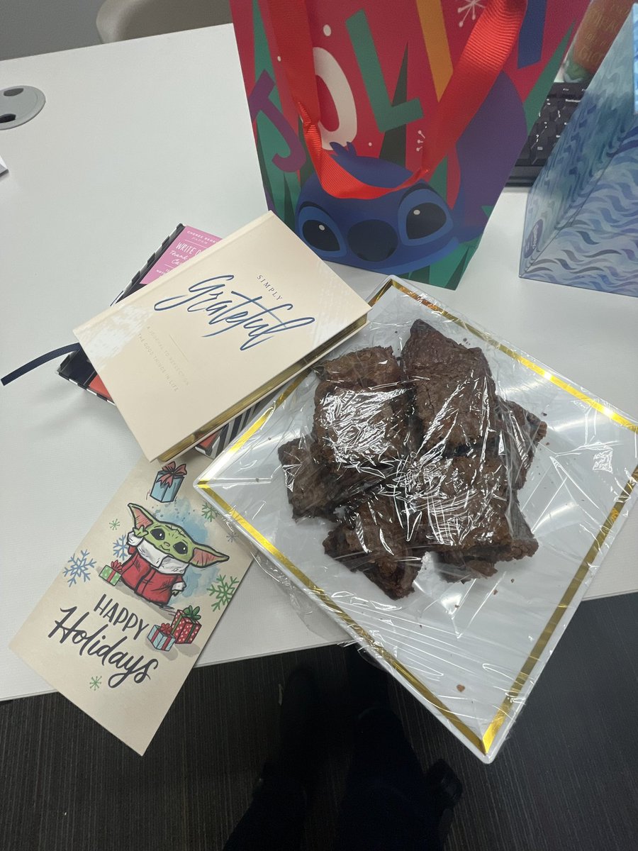 Very grateful for this team ❤️ Merry Christmas and Happy Holidays! <a href="/Kay_Moore81/">Kay Moore</a> <a href="/JenniSilverth11/">Jenni Silverthorn</a> <a href="/KimMcElyea622/">Kim McElyea</a>