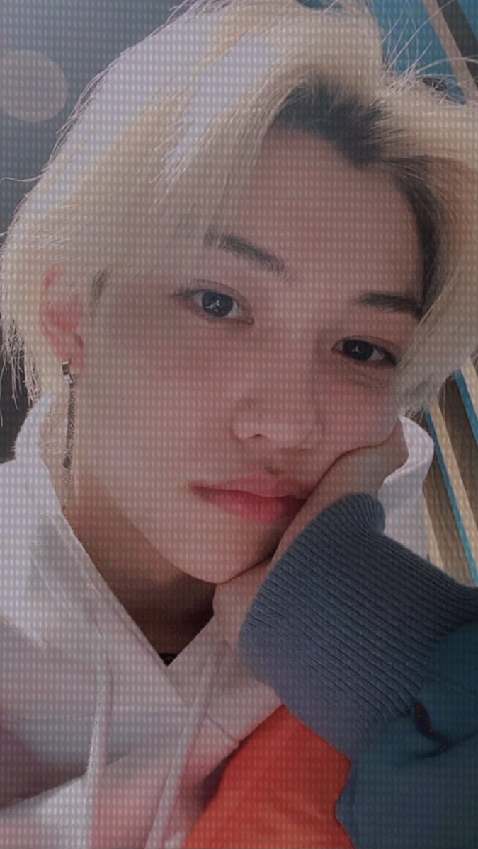 LEEFELIXD4ILY's tweet photo. My first stay selca day ♡
#SSD #stayselcaday @Stray_Kids #필릭스 https://t.co/ouUVH4Wasb