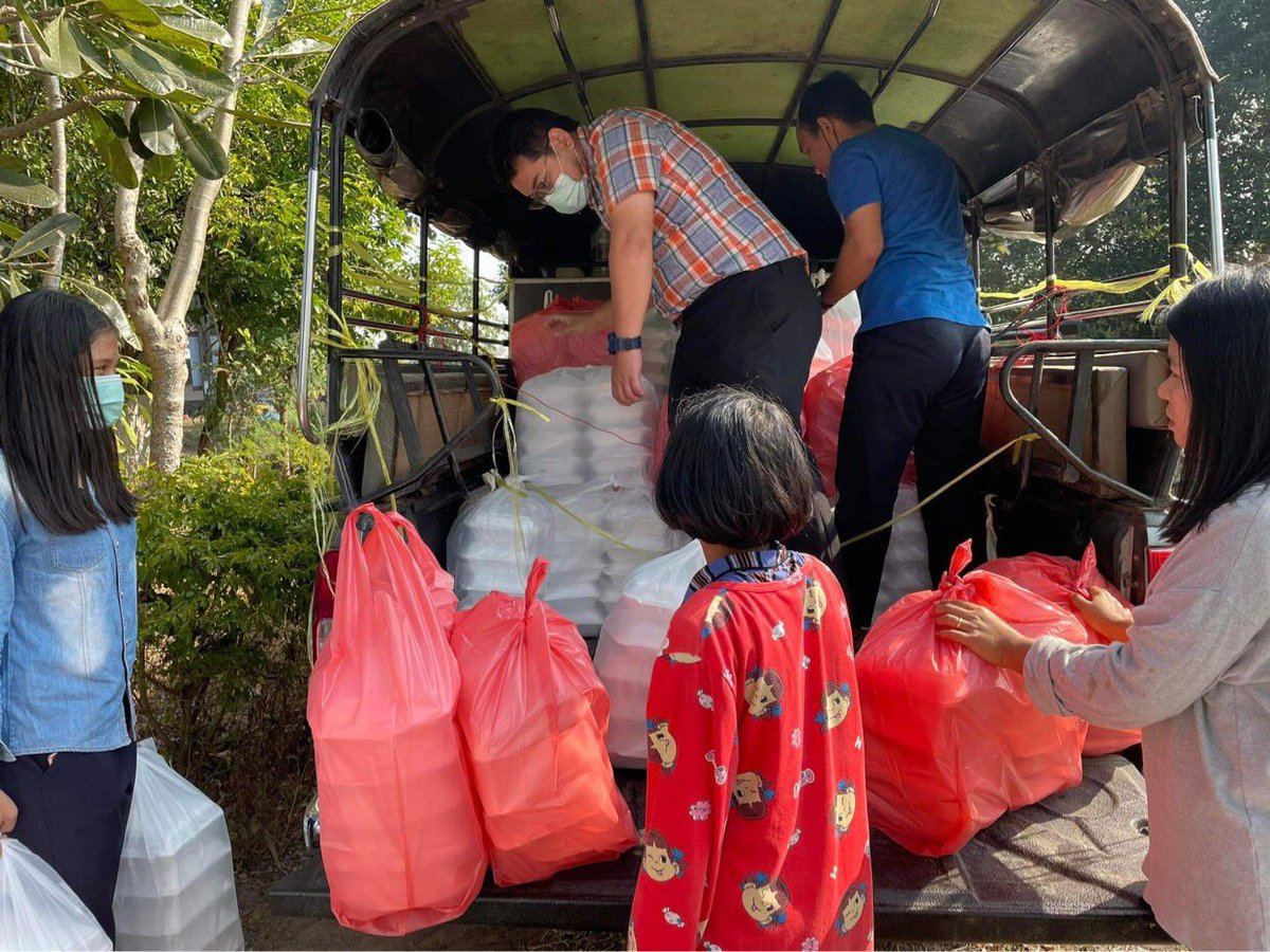 Best Busayapa tweet media