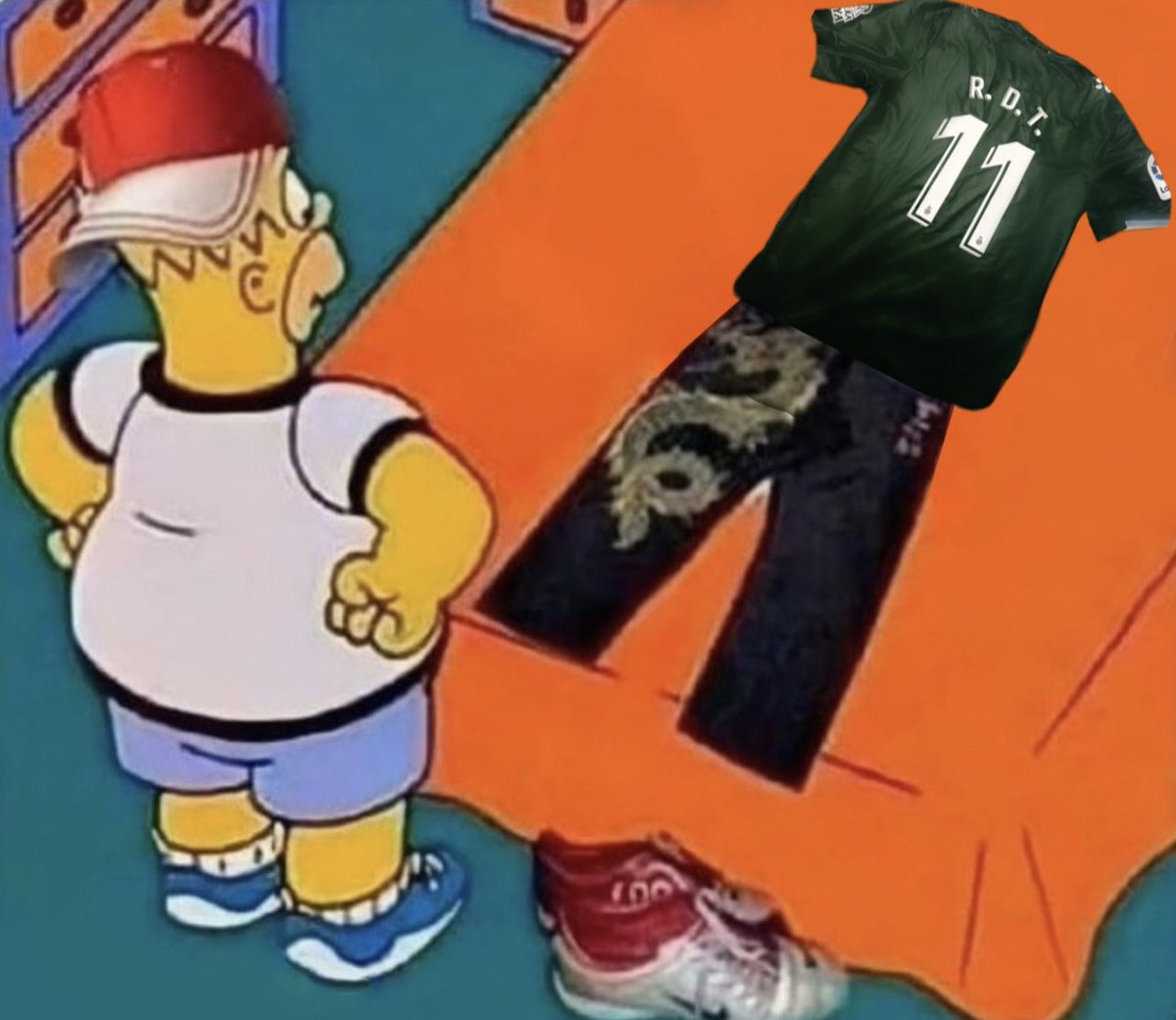 mi madre en nochebuena: 
“hijo no te vistas tan temprano”

yo a las 5 de la tarde: