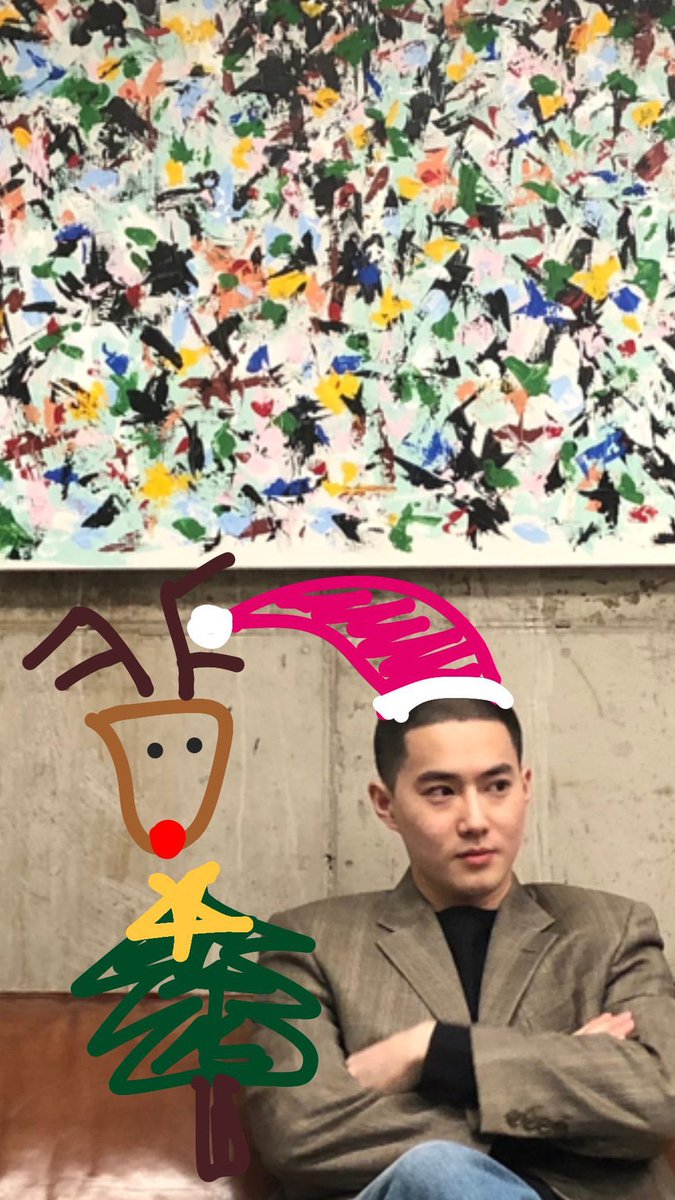 hourlyEXO's tweet photo. #SUHO INSTAGRAM STORY UPDATE 🎄 https://t.co/pH8ZYbzsv5