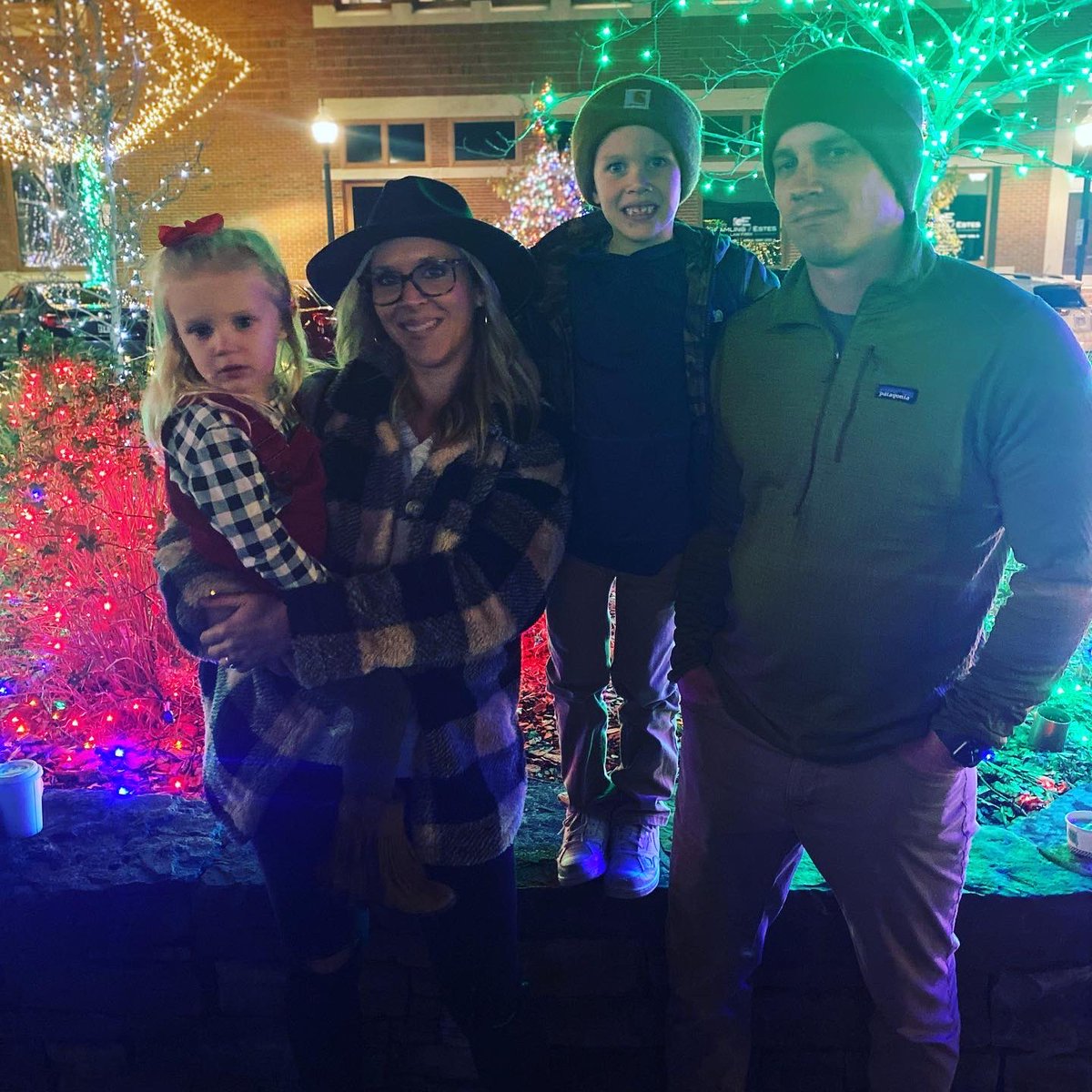 llogden3's tweet photo. Merry Christmas from the Ogden’s https://t.co/8U1J61Wy5b