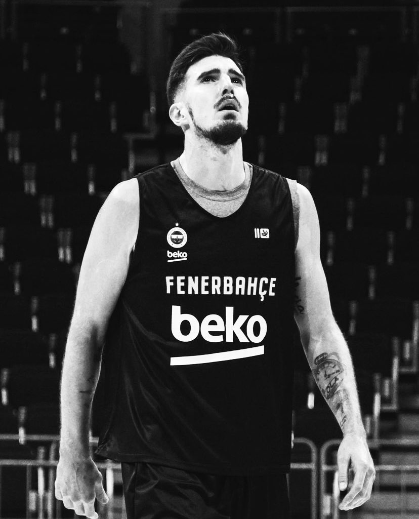 Tnando De Colo'nun Sakatlık Sonrası Paylaştığı Görsel