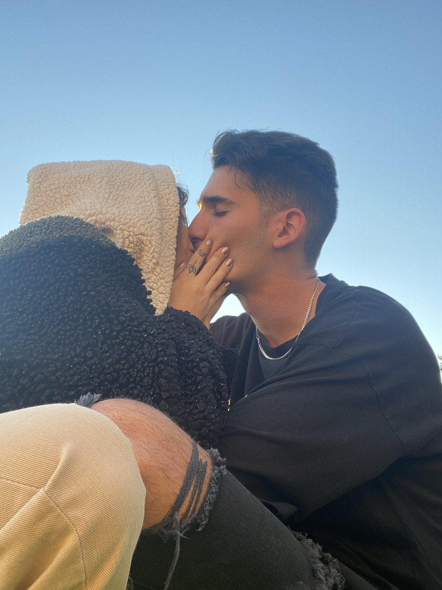 oibɒ|Ǝ tweet media