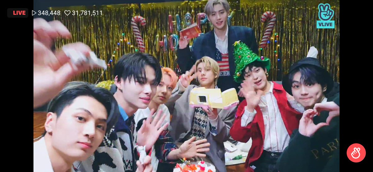 shoonfall's tweet image. my first christmas with enhypen! &amp;lt;33