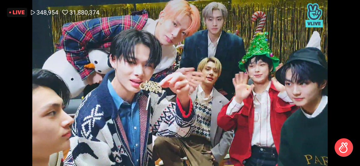 shoonfall's tweet image. my first christmas with enhypen! &amp;lt;33