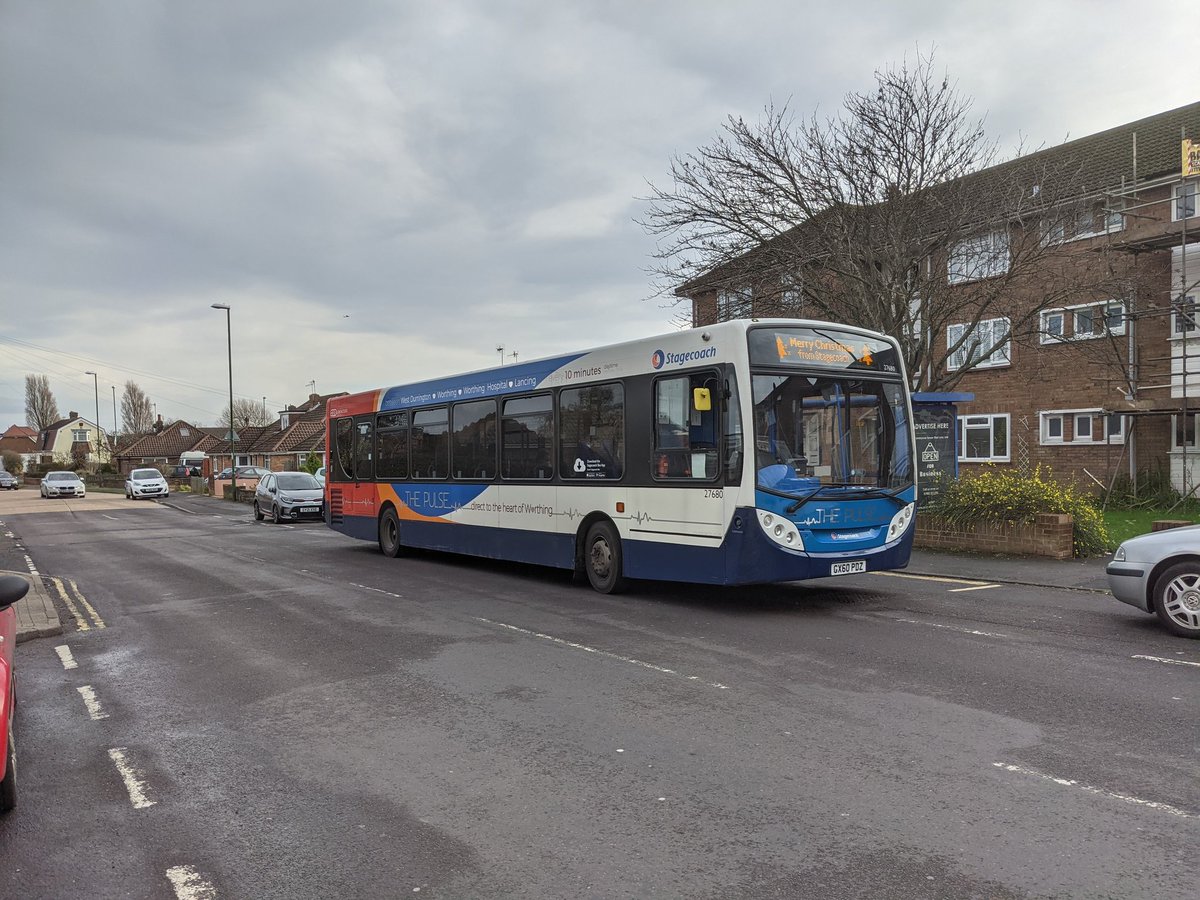 Emily Hornett ✈️ 🏳️‍⚧️ tweet media