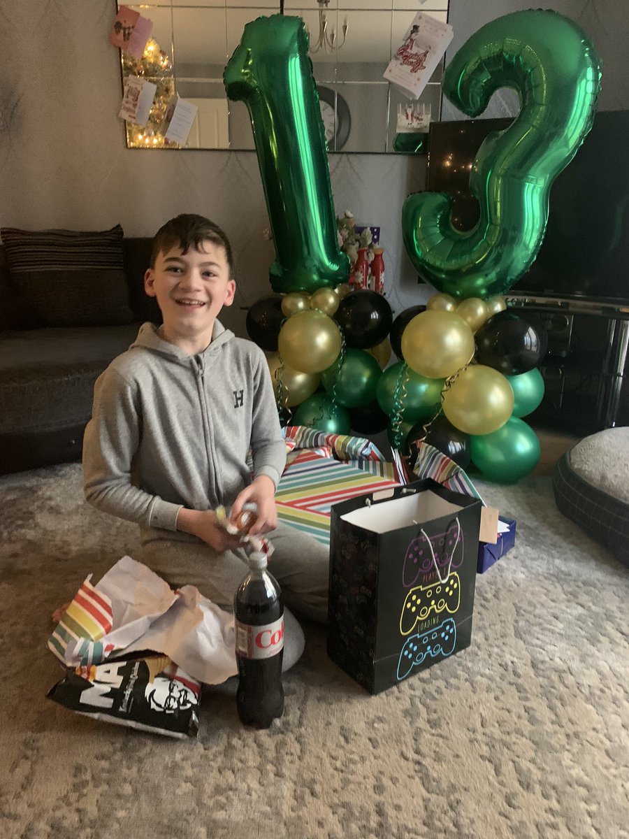 DeeDeeM84's tweet photo. Happy birthday to my angel boy 💙 Harrison you really are a dream and I love you endlessly xx happy birthday Son, we are so very proud of you 😊❤️ #Big13 #Teenager #ImFeelingOld @arnie_4 https://t.co/Ikqj9VpFbk