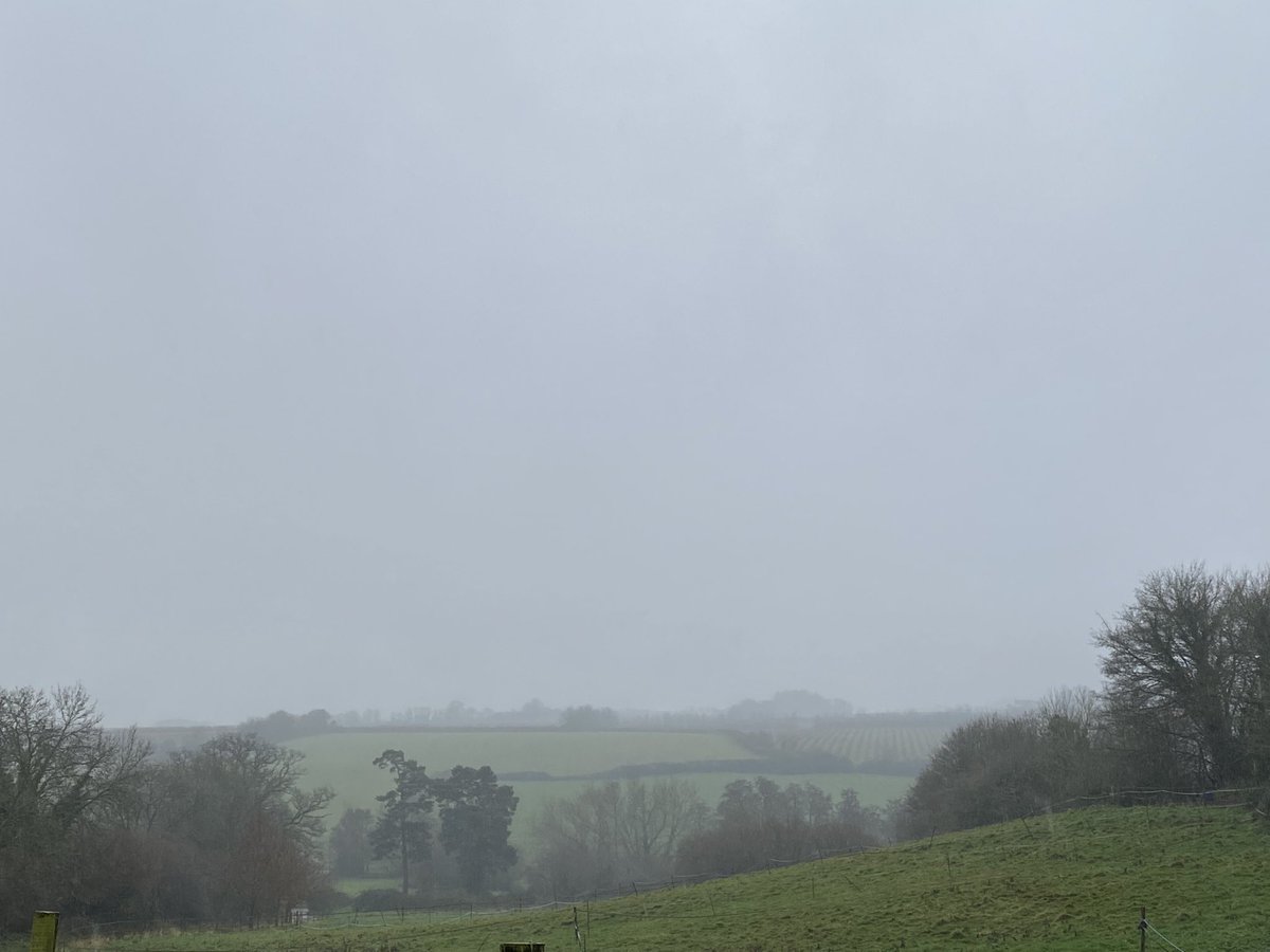 MrsVeriTea's tweet photo. The Christmas Eve adventures continue; with the present drop completed at the edge of Exmoor, a cheeky walk had to be done. 🥰 In typical moor fashion though, it had to be cut short as the next lot of weather rolled in - FAST!! 😳 #RollingClouds #MoorWeather #Exmoor ☁️ https://t.co/237NHSeqkE