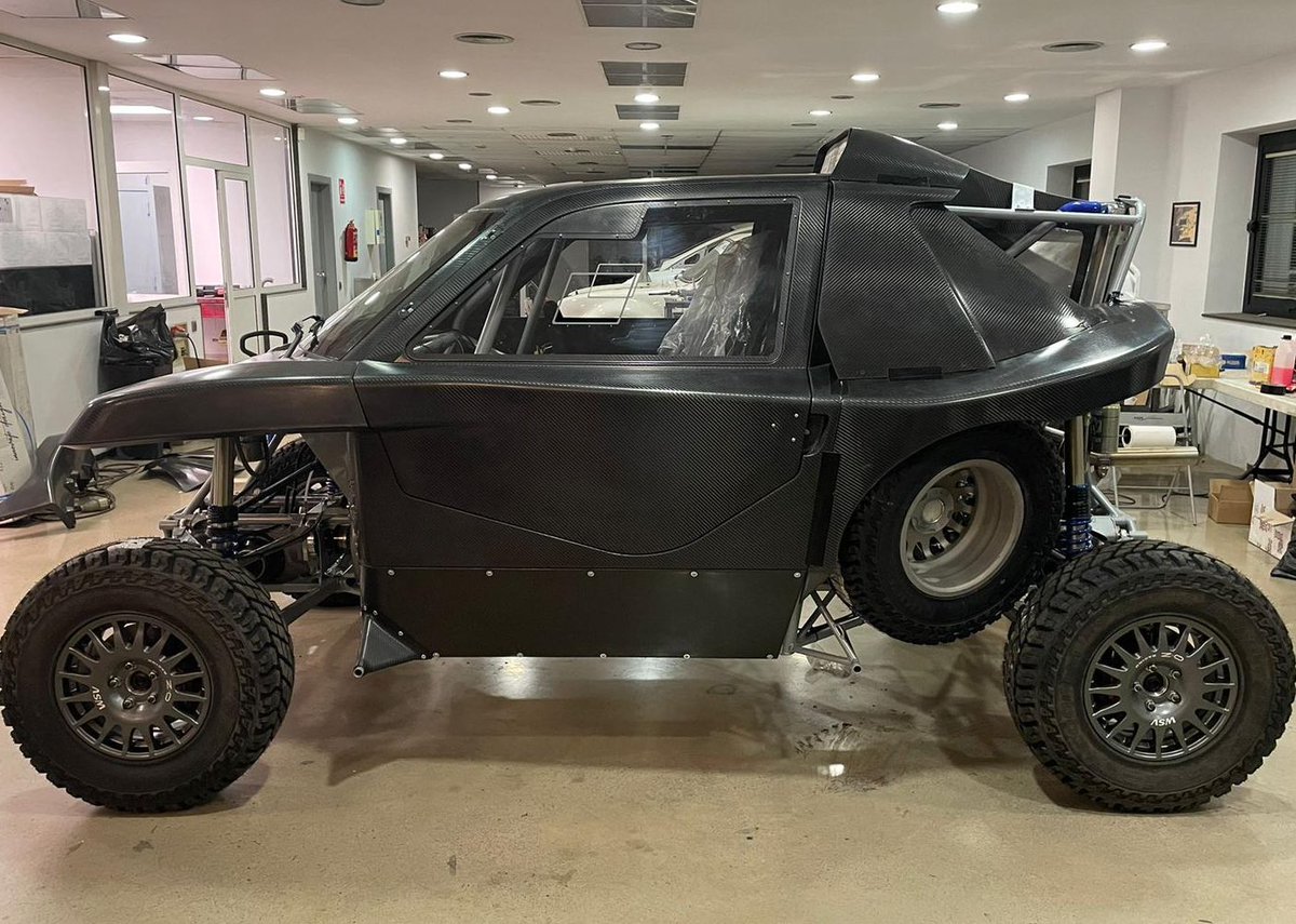 ASMmotorsport's tweet photo. Assembly of the new ORYX T3. A car designed and built to compete in Cross Country events around the world!
FIA T3 Category, “Lightweight Prototype Vehicles”.
Now available to buy or rent from ASM Motorsport! https://t.co/CGzNZbTzt2