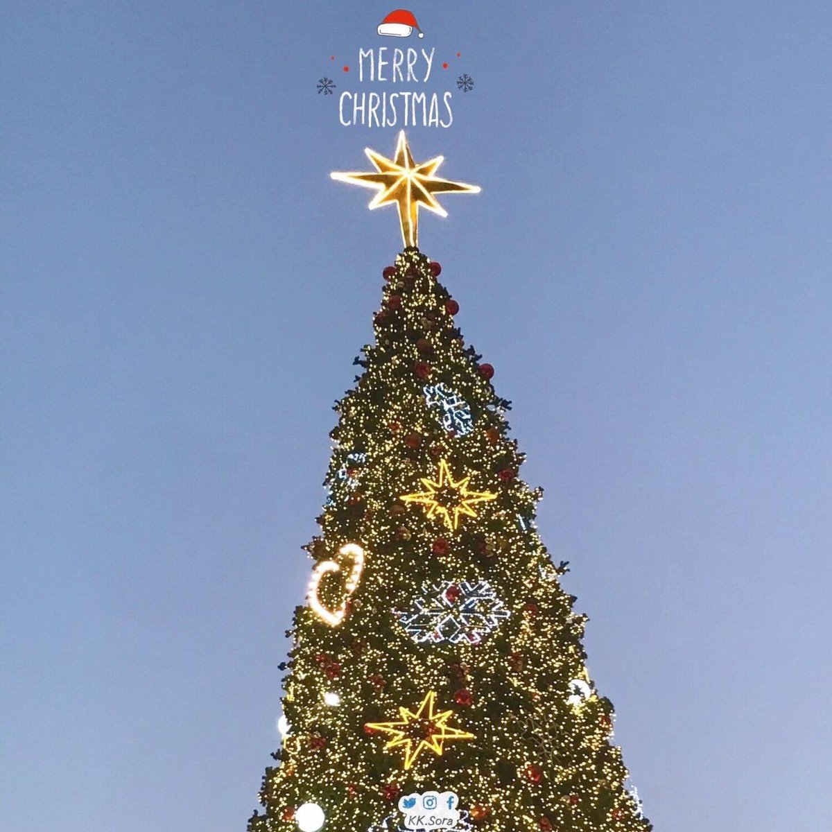 N_Rasmii's tweet photo. 🎅🏻" 𝑴𝒆𝒓𝒓𝒚 𝑪𝒉𝒓𝒊𝒔𝒕𝒎𝒂𝒔 " 
ขอให้เป็นคริสต์มาสที่มีความสุข 
และเต็มไปด้วยรอยยิ้มนะ : ) 🎄❤️🎁

𝟮𝟱𝘁𝗵 𝗗𝗲𝗰𝗲𝗺𝗯𝗲𝗿 𝟮𝟬𝟮𝟭

#merrychristmas #christmas 
#christmas2021
#คริสต์มาส2021 #คริสต์มาส https://t.co/QmKEIVvlDB