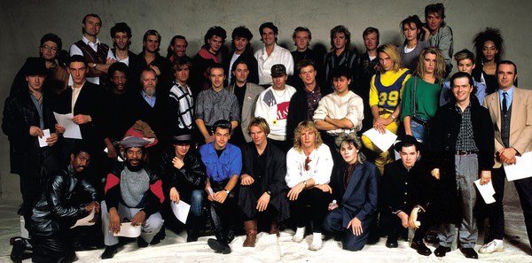 Z95BuenosAires's tweet image. Last Christmas estuvo 15 veces en el UKTOP40 desde que se lanzó en 1984, llegando allí al puesto 2, manteniéndose x 5 semanas.  

El Nro1 les fue negado ahí x el ahora ya clásico de Band Aid,“Do they know it’s Christmas”