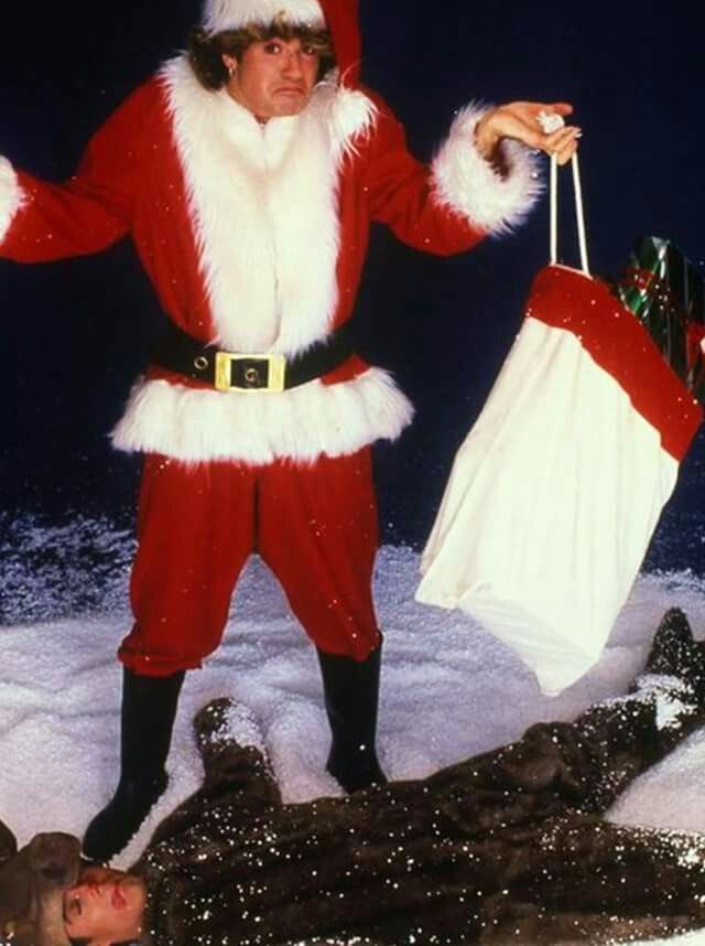 Z95BuenosAires's tweet image. Last Christmas es una canción que fue completamente escrita, producida, cantada y con los instrumentos tocados por el mismo George Michael
 
George la escribió en su pieza, cuando tenía 21 años. 

#Navidad 🔶#Z95