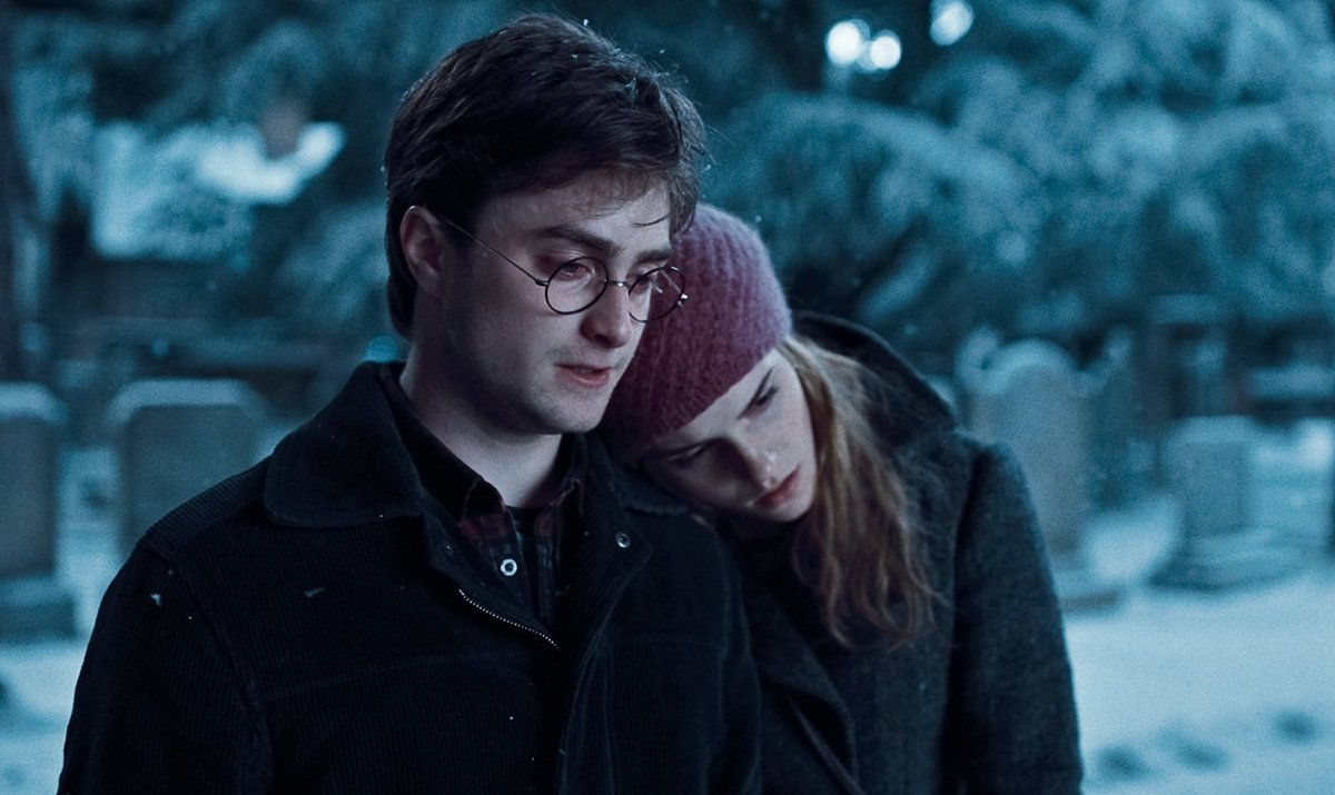 wizardingworld's tweet photo. On this day in 1997, Harry Potter and Hermione Granger ventured into Godric's Hollow 🎄 https://t.co/wXWiNKWCSe