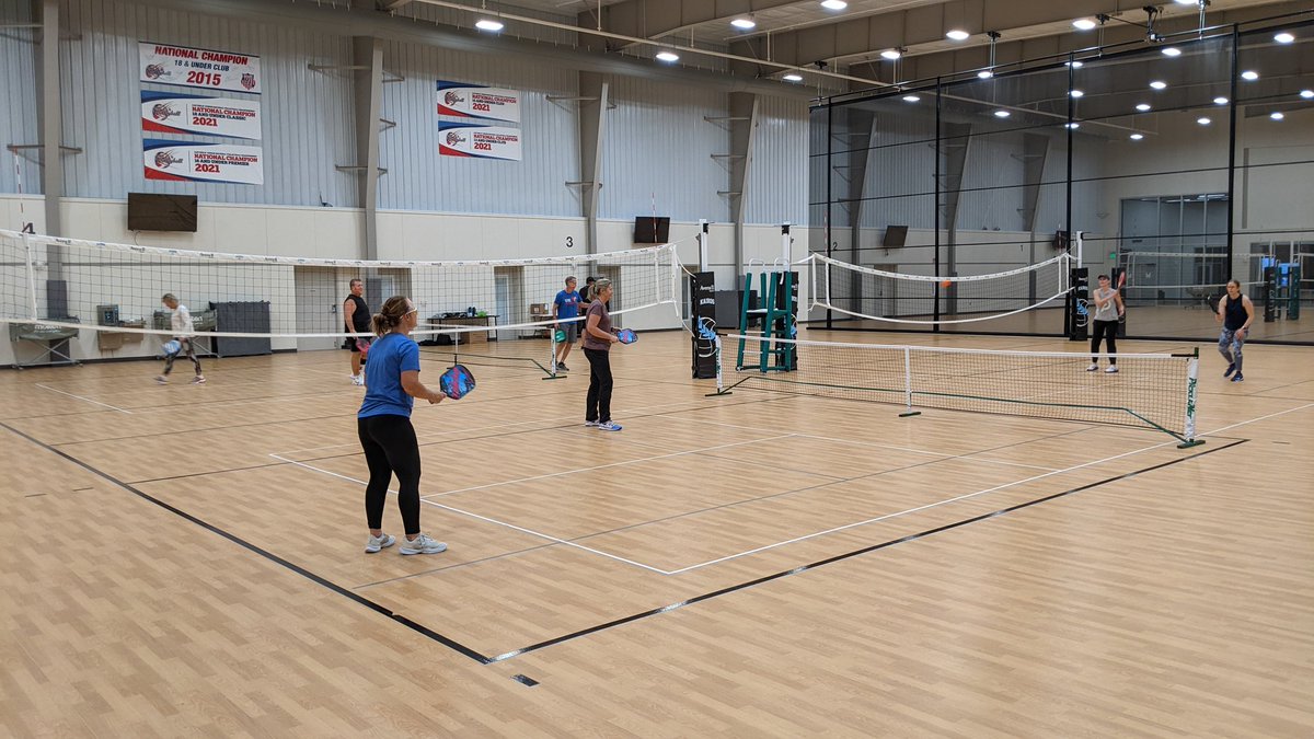 sfapickleball's tweet photo. What do you do you do on Christmas Eve morning while the rest of the family is sleeping in? Play pickleball of course! 🤪 #sfapickleball https://t.co/xOz09rqooO