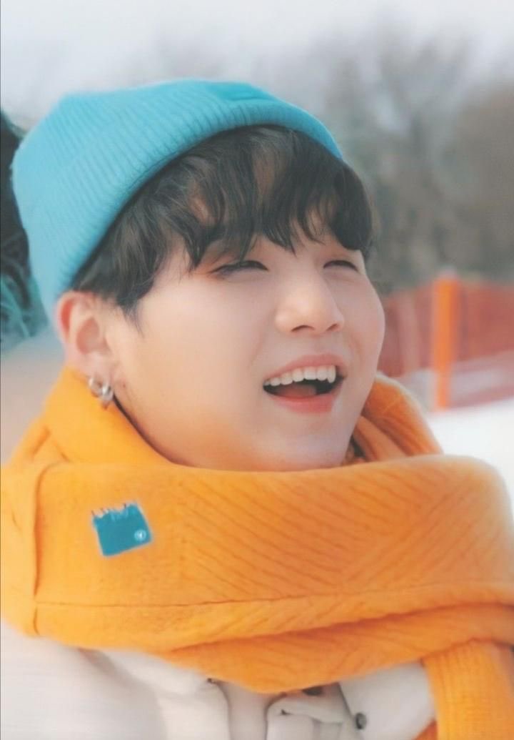 BMonn2's tweet photo. YoonGi của em gất mạnh mẽ, hãy ngơi thật tốt và trở lại nhé❤️❤️❤️❤️ https://t.co/f6GVBna7E7