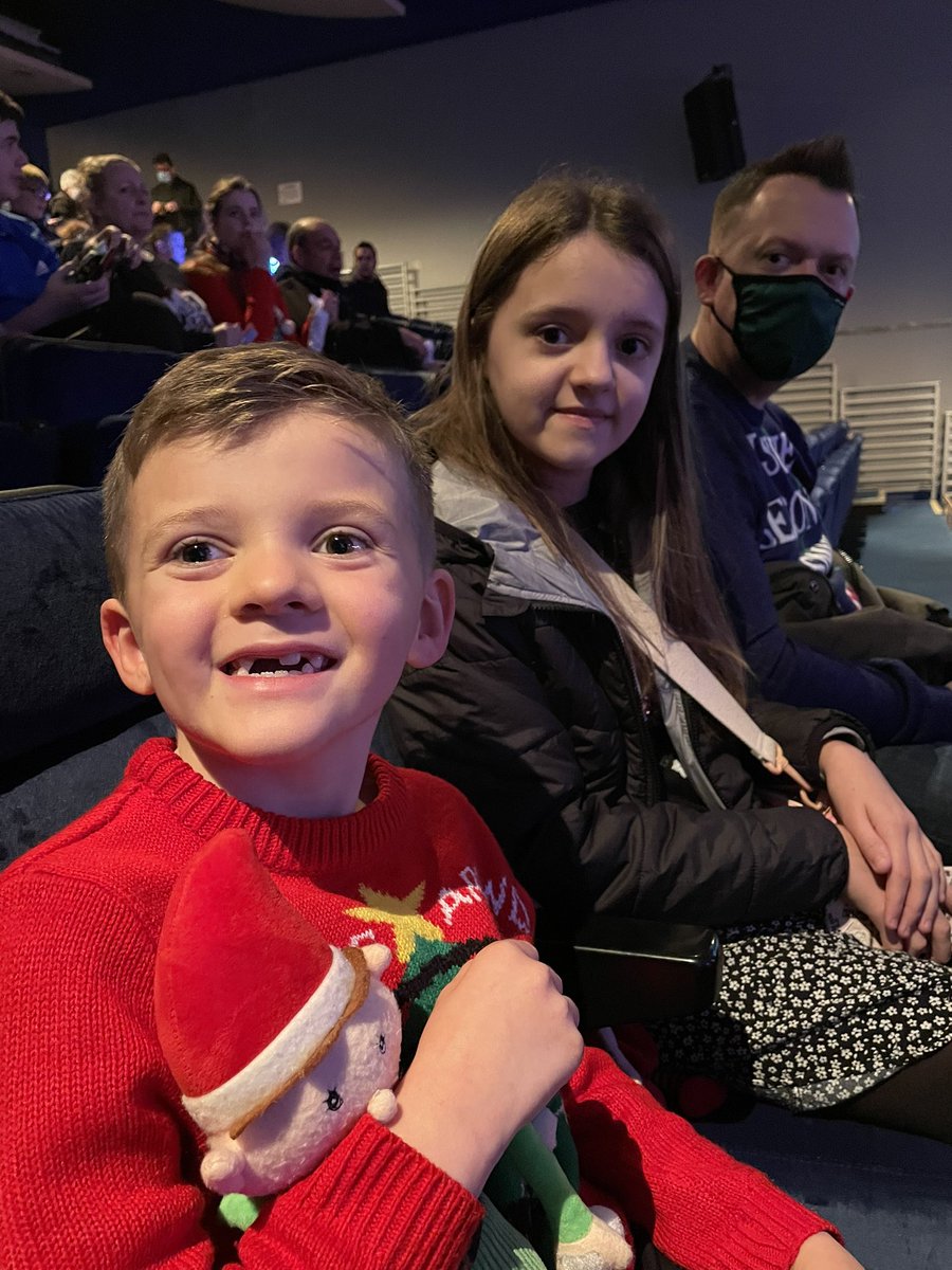 HayleyHubery's tweet photo. @LboroTownHall #LTHpanto Aladdin ready - Merry Christmas https://t.co/4MgvlS7VV3