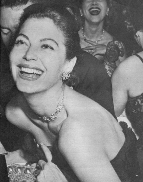 gardnerarchive's tweet photo. “if i had my life to live over again, i’d live it the same way. maybe a few changes here or there, but nothing special. the truth is, honey, i’ve enjoyed my life. i’ve had a hell of a good time.” 

happy 99th birthday to the incredible, divine, dynamite ava lavinia gardner. ♡🕊 https://t.co/9Q4KyBIyEi
