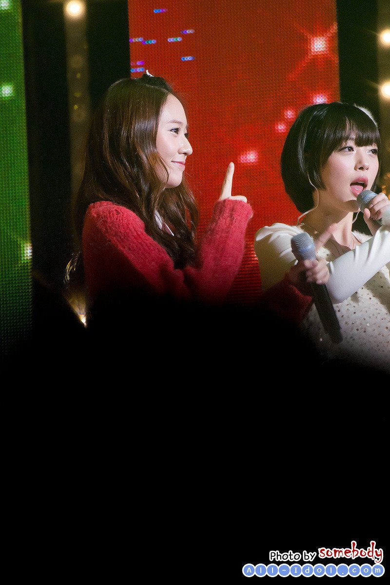 #KRYSTAL #SULLI #에프엑스