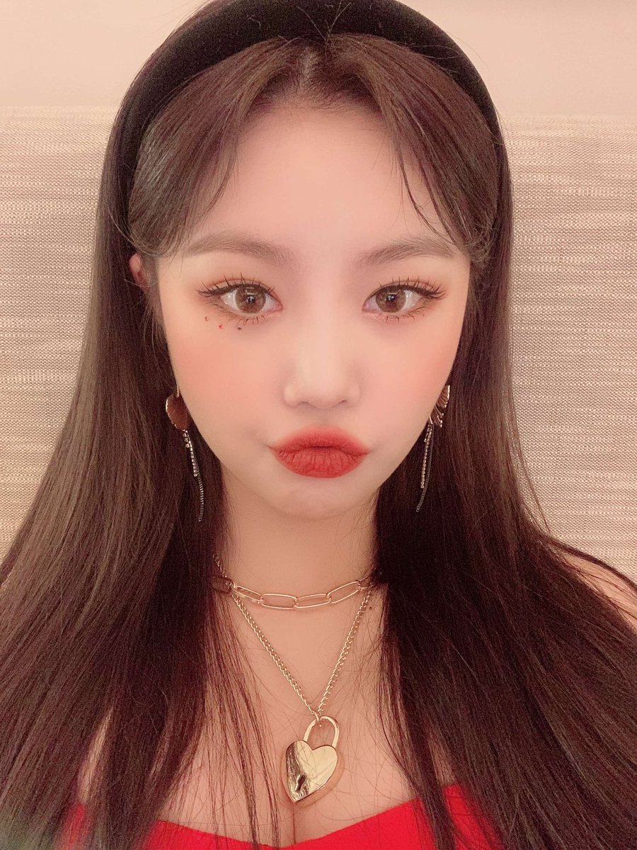 수진아 메리크리스마스 🎄☃️
너무 보고 싶구 너무 사랑해 알지이 🤍🥰
#수진아먹었다