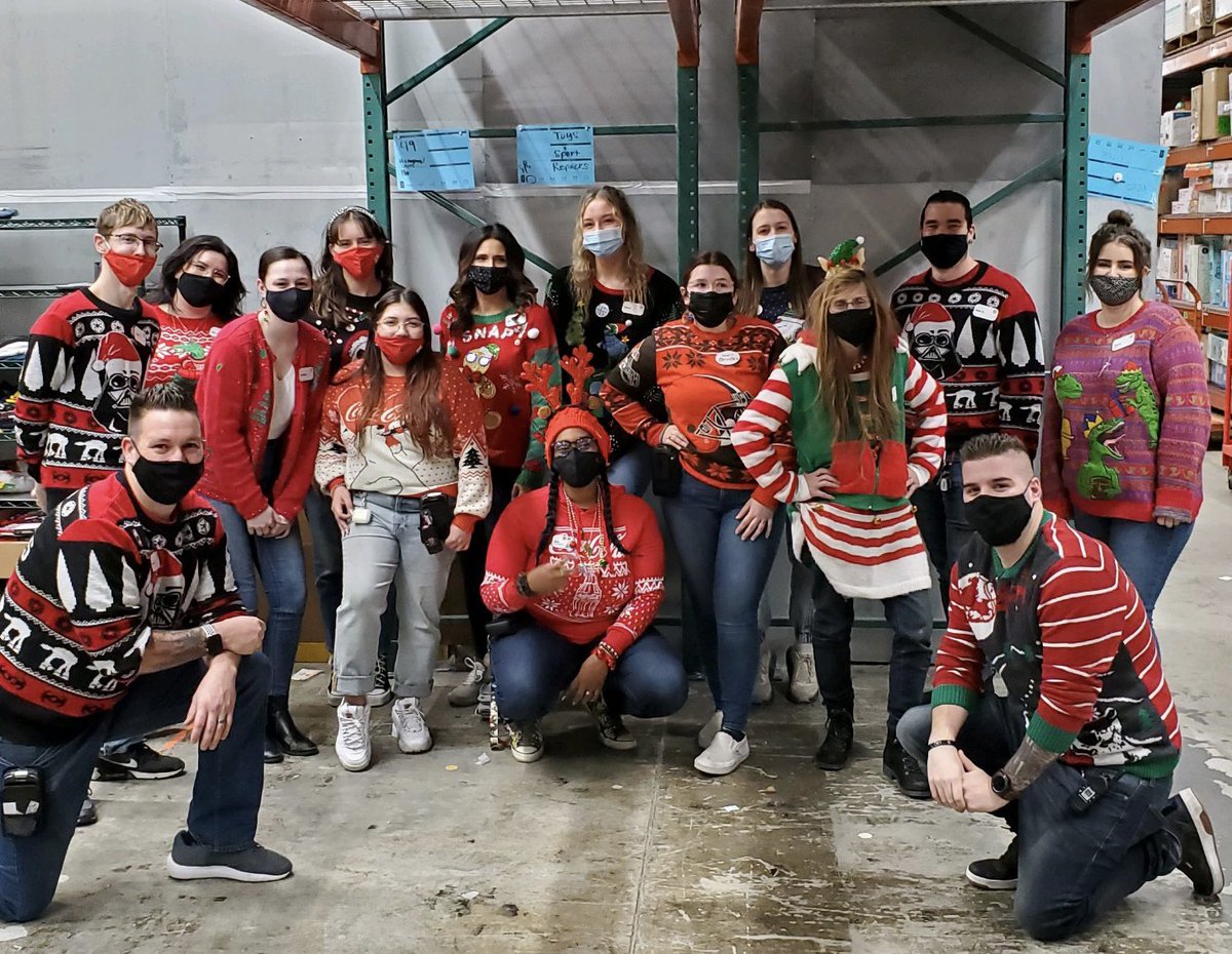 Merry Christmas from my family to yours! Thankful for my team this year and how we killed it! <a href="/JenPeters77/">jennifer peters</a> <a href="/KyHolston/">Ky Holston</a> <a href="/Tylerschuster05/">Tyler Schuster</a> <a href="/aleahmarie19/">Aleah Jacinto</a> <a href="/garmtgt/">George Armstrong</a> <a href="/GraceAtTarget/">Grace Shugert VM</a> <a href="/ToledoTarget/">Target Toledo Emily</a> <a href="/KossowNick/">Nick Kossow</a>