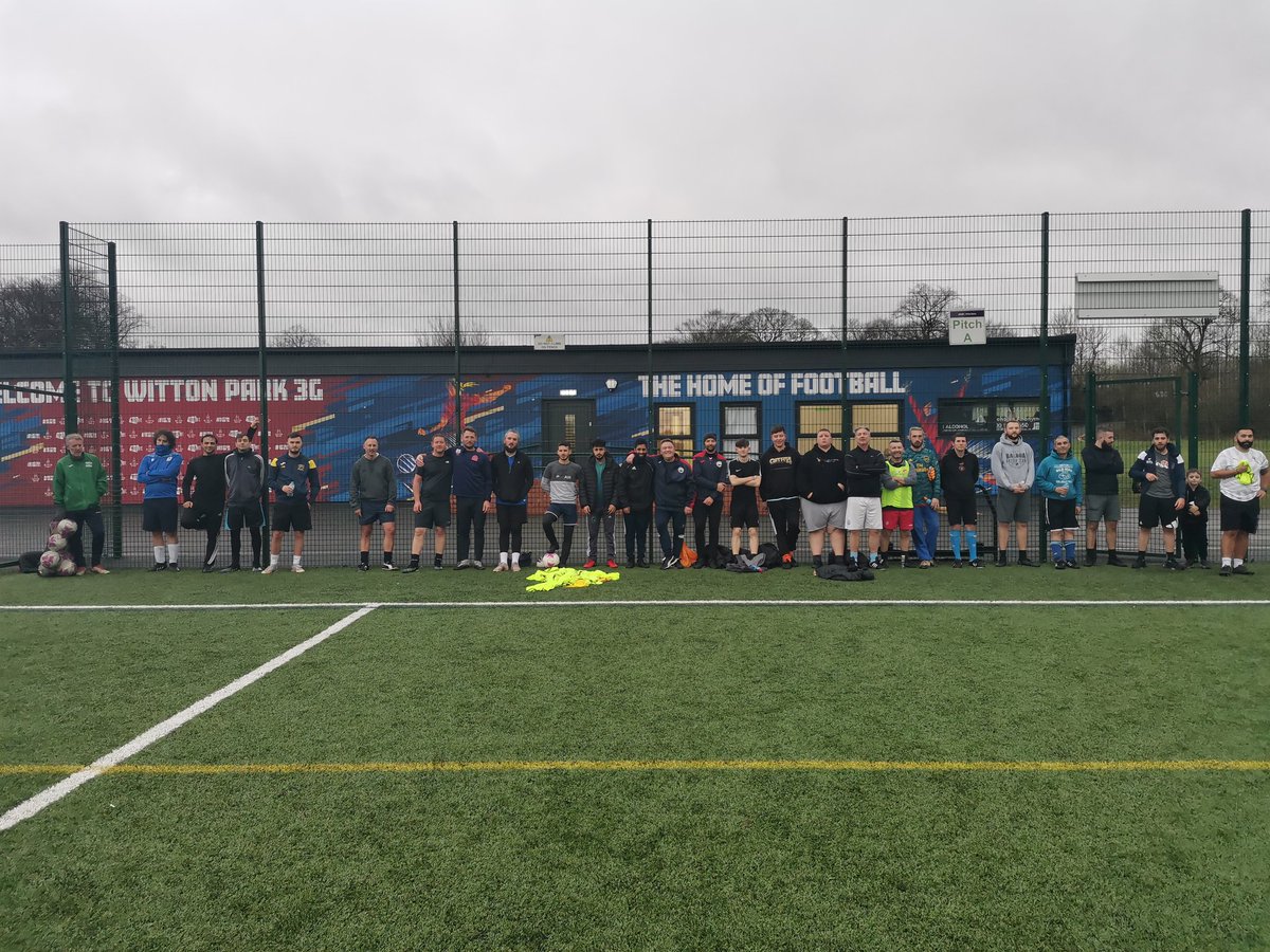 PennineFootball's tweet photo. Great way to finish off for Christmas this afternoon with 31 men down for #FootballTherapy

We are signing off till Monday!

Merry Christmas to all our participants, volunteers, sponsors and partners ❤️

#DoingThingsDifferent https://t.co/pZ9yXjcDch