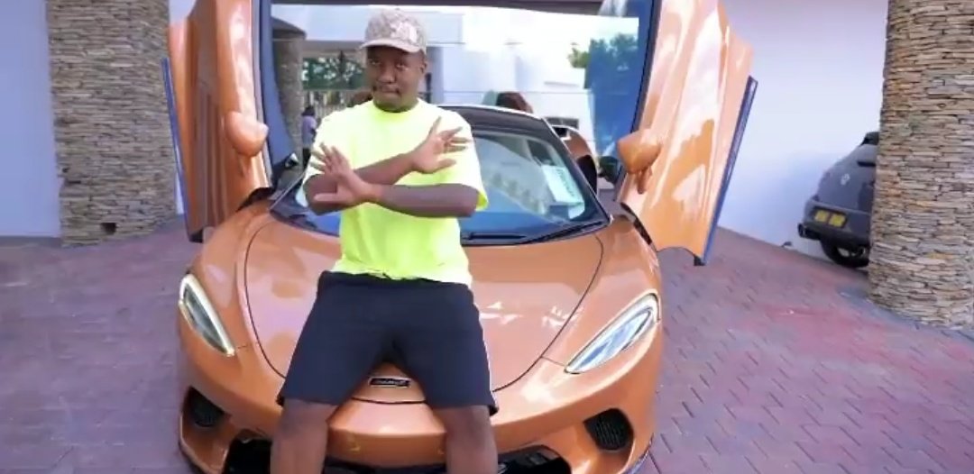 ChrisExcel102's tweet image. Cassper Nyovest: I'm the only one who drive McLaren in South Africa.. It will be available in February 

Andile Mpisane: Hold my beer 🤣
