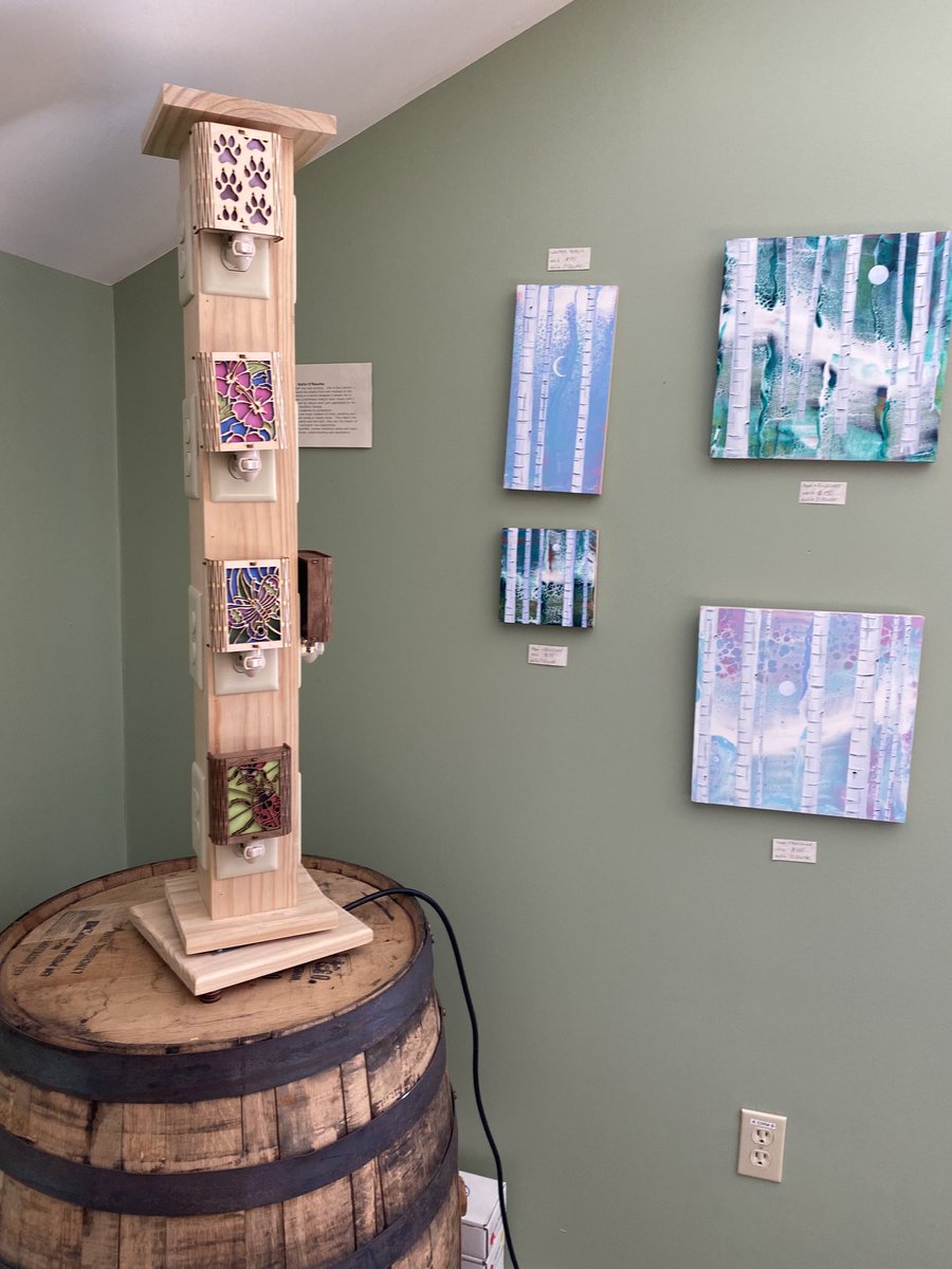 Have any last minute shopping? Visit ⁦<a href="/RockArtBrewery/">Rock Art Brewery</a>⁩ lots and lots of local art for sale