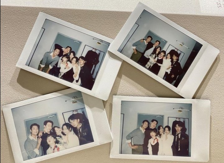 #NowWeAreBreakingUp team wishes everyone a Merry Christmas 🎄🎅

#SongHyeKyo #JangKiYong #ChoiHeeSeo #kimjoohun #ParkHyoJoo #YoonNaMoo