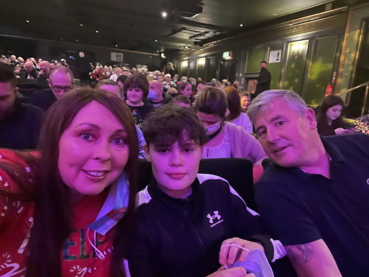 lulusmith75's tweet photo. @realbennickless you made the panto once again! Best thing to happen to Manchester Panto!! https://t.co/45wpCpJQMp