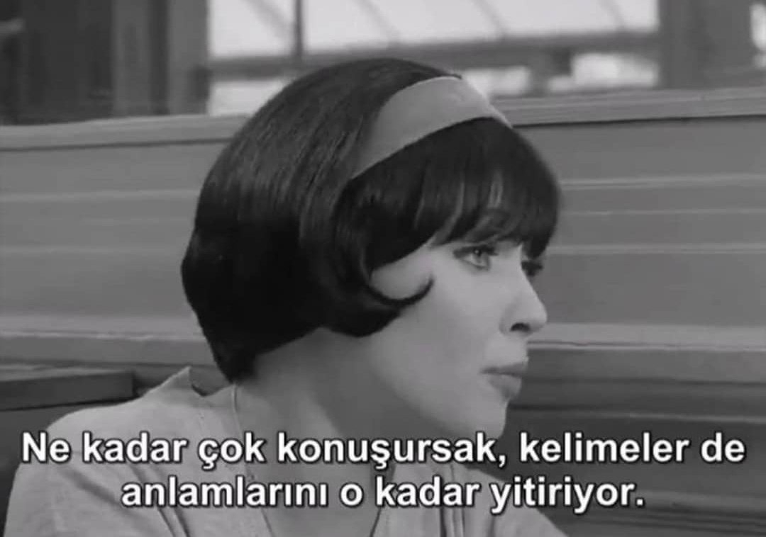 Ne kadar çok konuşursak, kelimeler de anlamlarını o kadar yitiriyor.

🎬 Vivre Sa Vie (1962)