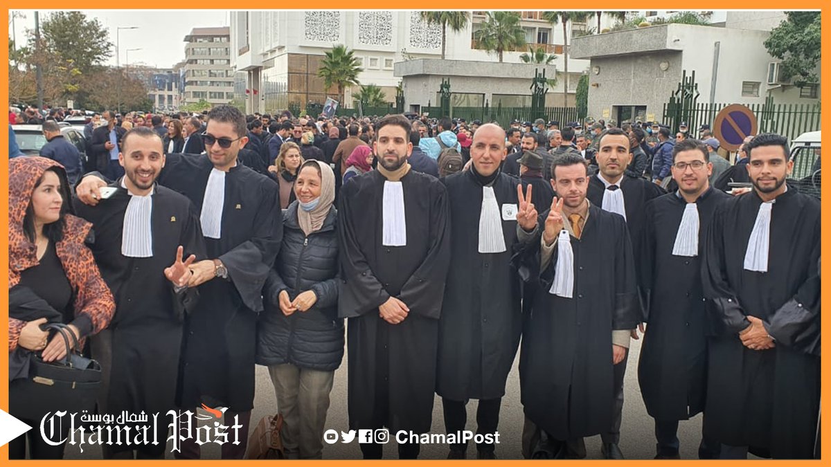 #الرباط تعرف أكبر تظاهرة لأصحاب البذلة السوداء أمام محكمة النقض احتجاجا على إجبارية جواز التلقيح للولوج إلى المحاكم
#أوميكرون #اوميكرون_كورونا  #التلقيح