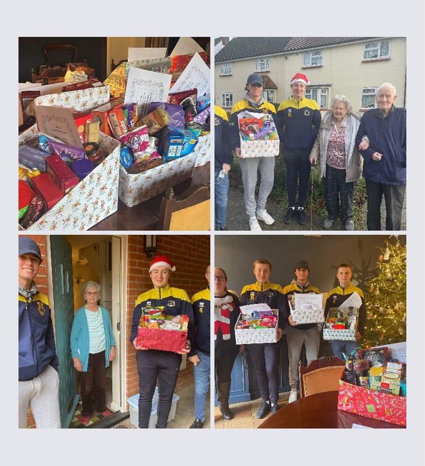 This morning, three of our U18 players, helped deliver the hampers to those in need. Their coach and their club, couldn’t be prouder, or more humbled, by the effort they have made to bring Christmas joy to the community this year.

Well done team….you did good 👊🏻⚽💙💛