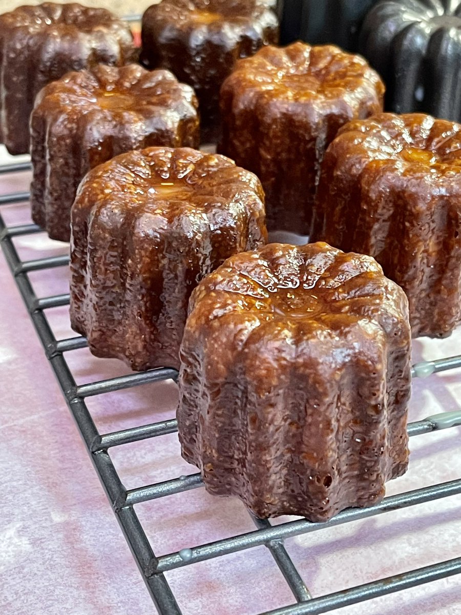 Must be the weekend again, making a few batches of cannelés to give away later #ChristmasGiving #ChristmasTreats