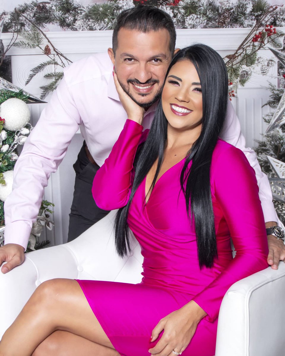 Hoy a esta hora hace 3 años este caballero y una voz salvaron mi vida ❤
 Te amo con toda mi alma, gracias mi héroe de carne y hueso...
Dios te adoro, gracias por esa voz 🙏 que nunca me dejó sola y coordino todo para que saliera perfecto y viviera.
Cumpleaños #3 🎂