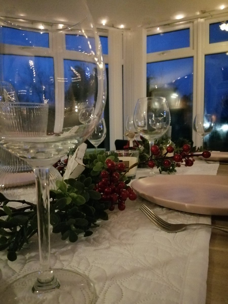 billyan_derson's tweet image. #TableReady