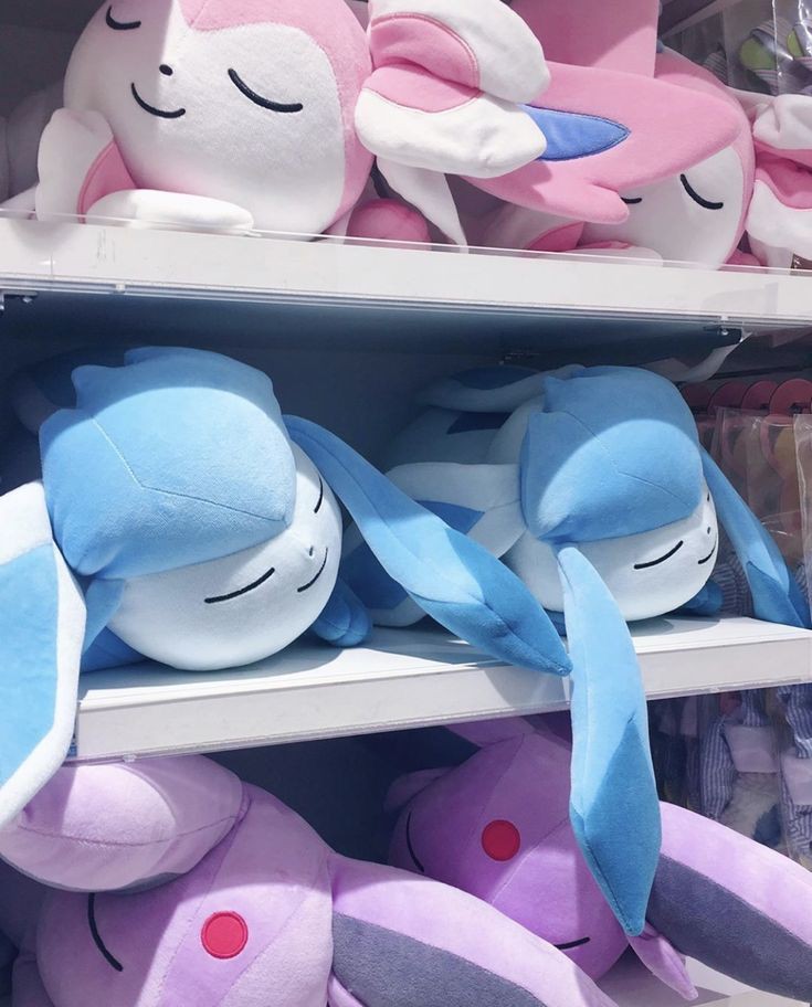 themouseyouknow's tweet photo. I need a sleeping Eevee https://t.co/aKwX7jOfaj