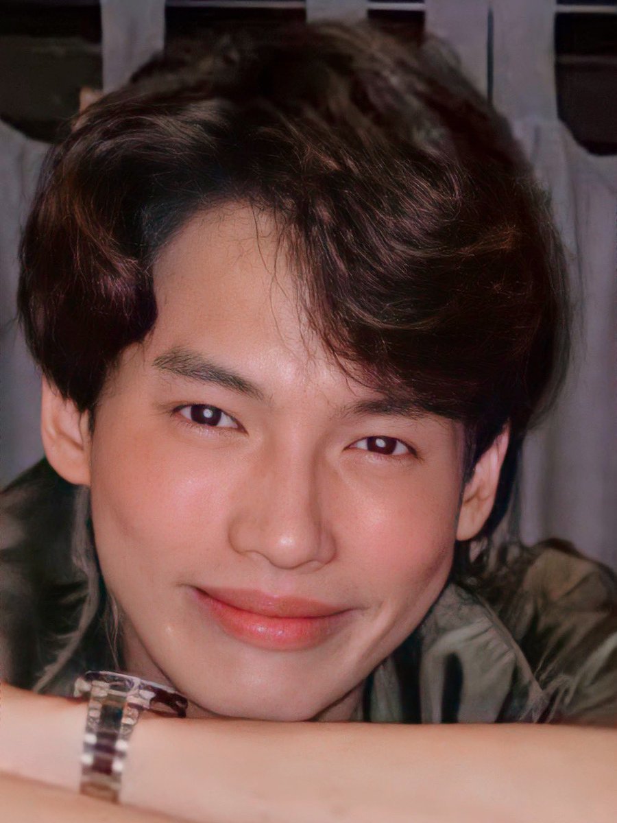 Karlawinwin's tweet photo. Santa Win look so beautiful with his flawless skin 😍

#SantaWinxSoS 
#winmetawin https://t.co/oOXauSv4CZ