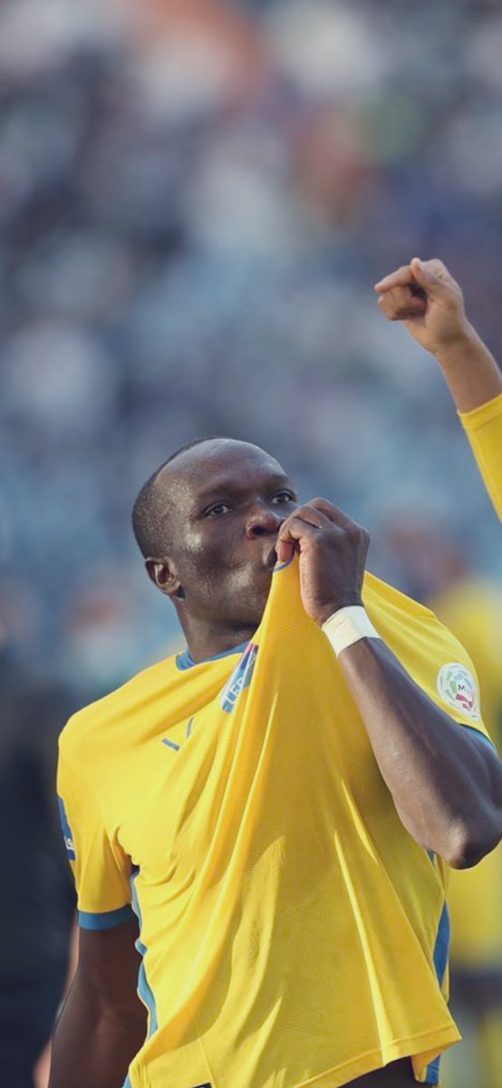 تستطيع أن تتعاقد مع لاعب تم فسخ عقده من #النصر لكن صعب جداً أن يتم ذلك عندما يكون #النصر يريد اللاعب 😉