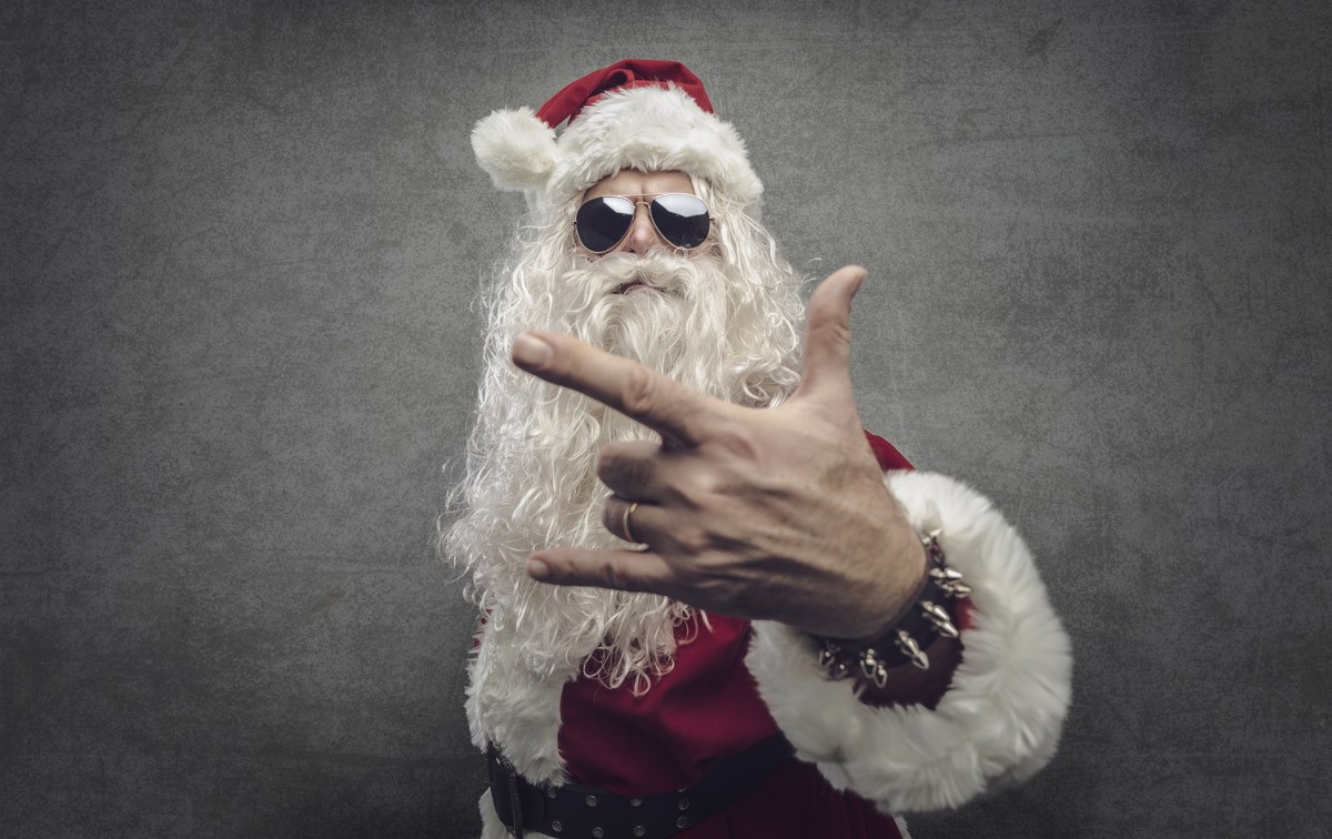 Happy Holidays from your friends at Rockin' the Fields of Minnedosa. We hope you all have a wonderful Christmas and a Rockin' New Year!  🤘