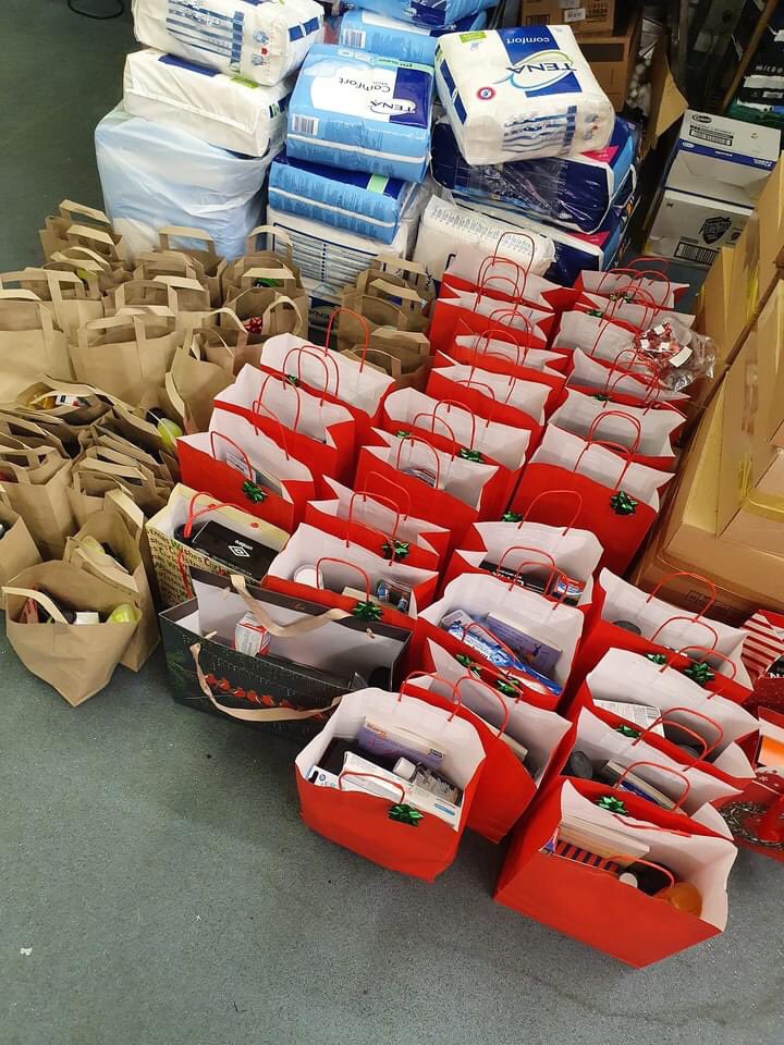 thbwidnes's tweet image. Wishing all our amazing supporters, donators and helpers a very Happy Christmas and Best Wishes for 2022

Thank you to each and everyone one of you who donated items to make it possible to provide much needed items to our community partners this Christmas 🎄