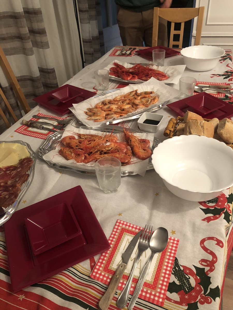 forestlive's tweet photo. 🧶🧑🍳 Día 10. Nochebuena. Hoy no hay donde escapar. Y aun queda el primero y segundo. #Forestgocho https://t.co/NM3z1qbSqa