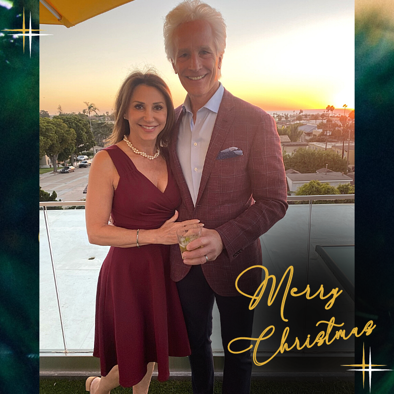 jakisabourin's tweet photo. It's Christmas Eve! I hope you're all ready for a wonderful Christmas. 🥂 https://t.co/s4WiCiJHR5