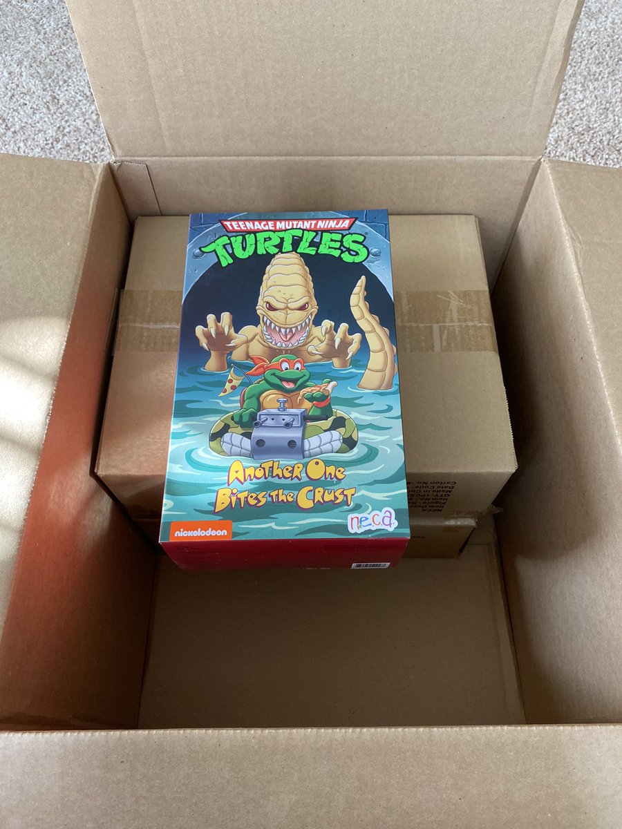 naunee_m's tweet photo. It’s a Christmas miracle! Thank you Santa Randy! @NECA_TOYS https://t.co/OmPYqaPiRz