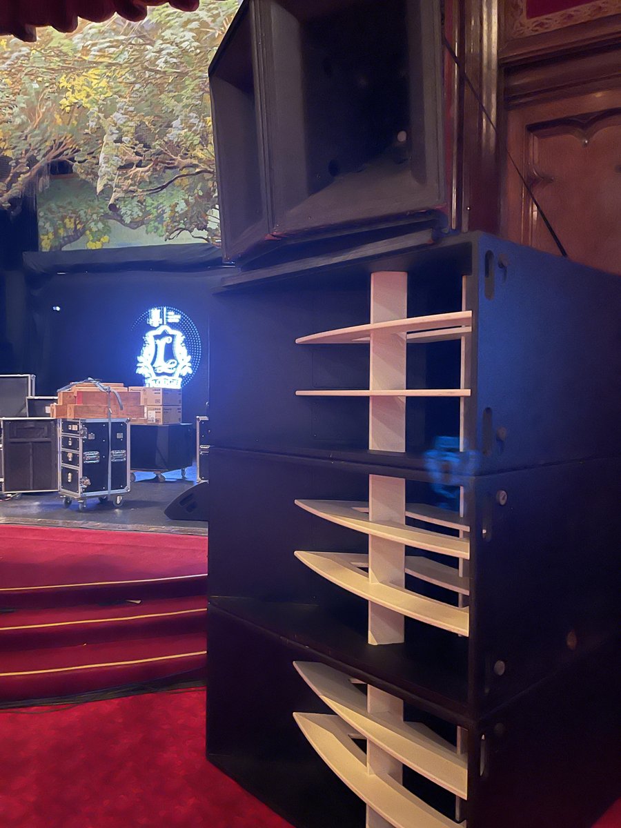 LongTailSpace's tweet photo. We run some large speakers at the building... but the Crypto Renaissance Conference put on a case study in bringing the noise - it's no accident the @mobilecoin folks brought out so much of the music, art, and cultural communities to the show! https://t.co/NtNjtqo8oP