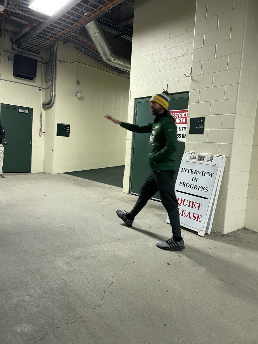 nickn1337's tweet photo. Not the best of pics but he caught us all off guard. Love you @AaronRodgers12 https://t.co/slgETPvyLW
