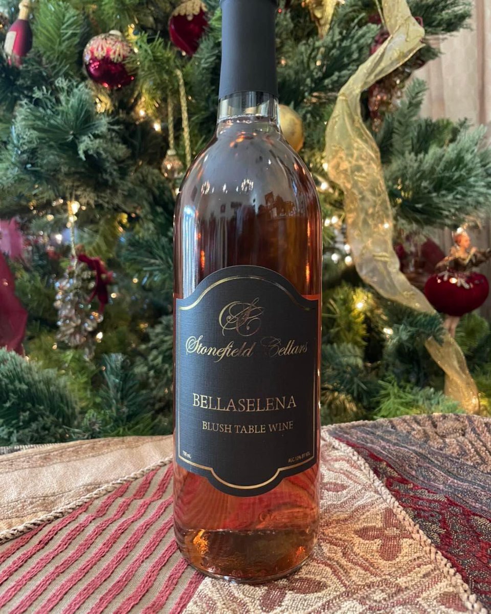 StonefieldWines's tweet photo. New BellaSelena available now! Our Holiday Hours this week are Wednesday (open till 5pm),  Thursday Noon-6pm, Friday Noon-6pm, Saturday (closed for Christmas), and Sunday 1-6 pm. We look forward to seeing you! #NCWine https://t.co/Ht2rb6lft1