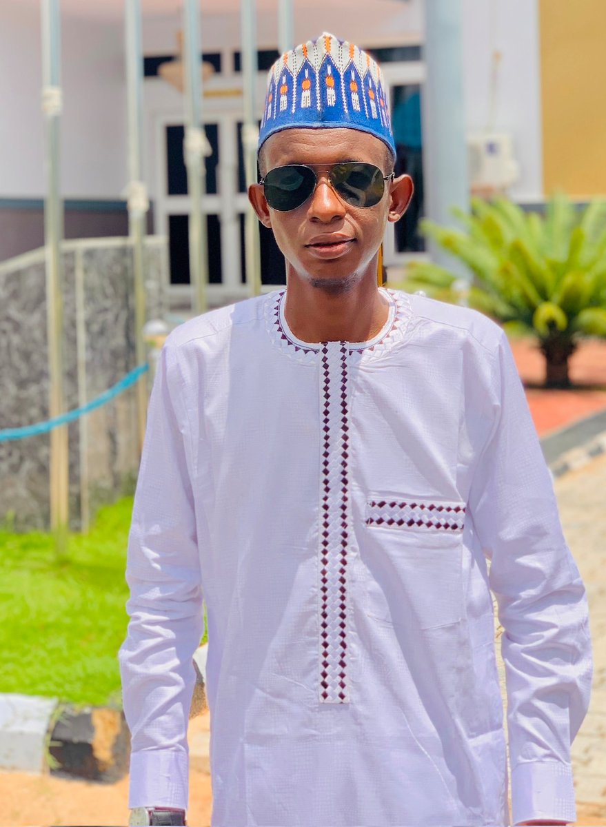 TextilesOmar's tweet photo. Jumu'ah Mubarak from the CEO of Omar textiles. @TuneOmar #omartextiles #shadda https://t.co/FDDsVVTK5K