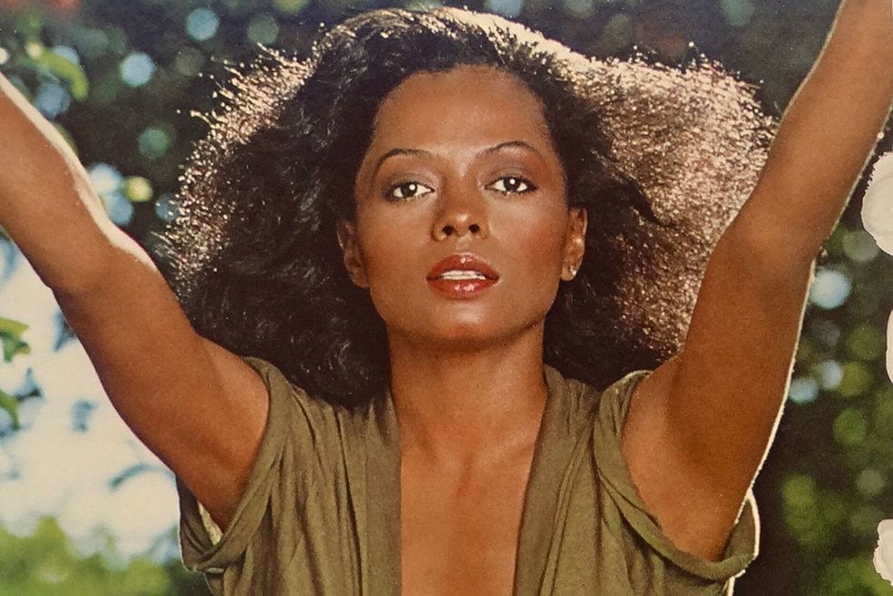 Here's the Diana Ross #Video ... 'lighter side' of my life 40 yrs ago, if any interested. #HappyHolidays & Merry #ChristmasEve #Christmas & #HappyNewYear 

The #Boss could do a better job than #Biden #Trump!

DIANA ROSS “THE BOSS” & THE BEVERLY HILLS HOTEL
youtu.be/HkQ42Tw5SME